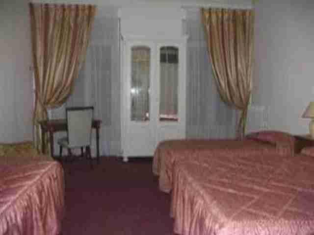 Arcantis Hotel Metropole Châtel-Guyon Zimmer foto